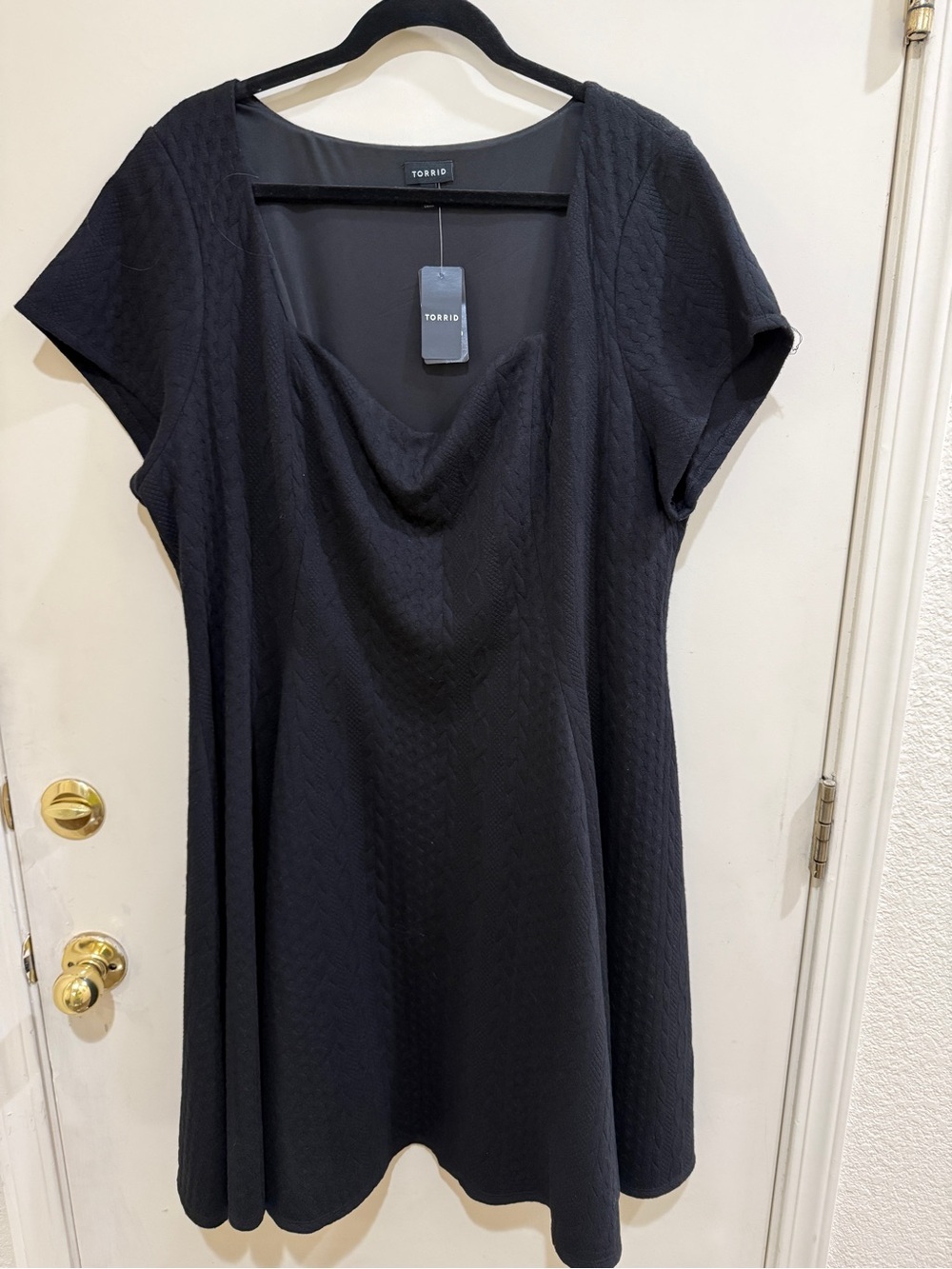 Torrid Square-Neck Black Knit Textured Skate Fit and Flare Dress NWT Size 3 - Picture 4 of 5